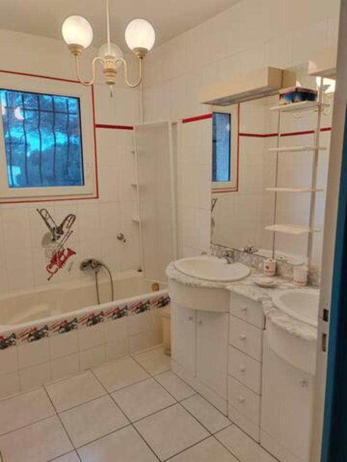 Chambre A Louer Dans Villa St Clair-V-Vue Etang Thau 세테 외부 사진